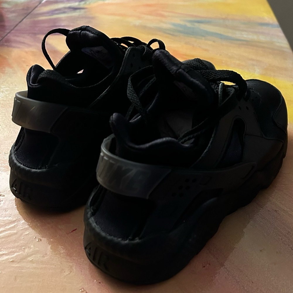Nike Air Huarache Casual Shoes - Picture 10 of 14